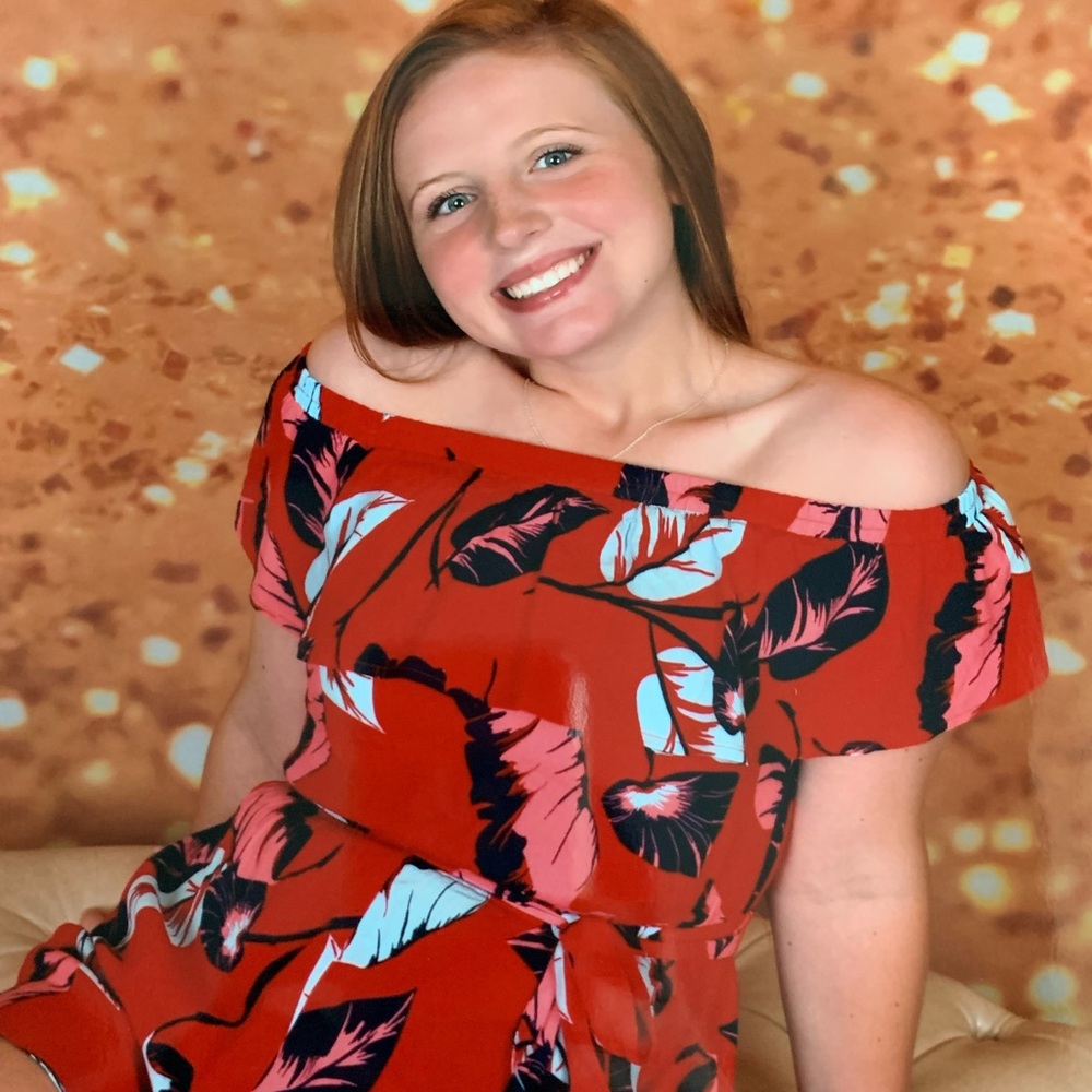 Meet your Posher, Desiree